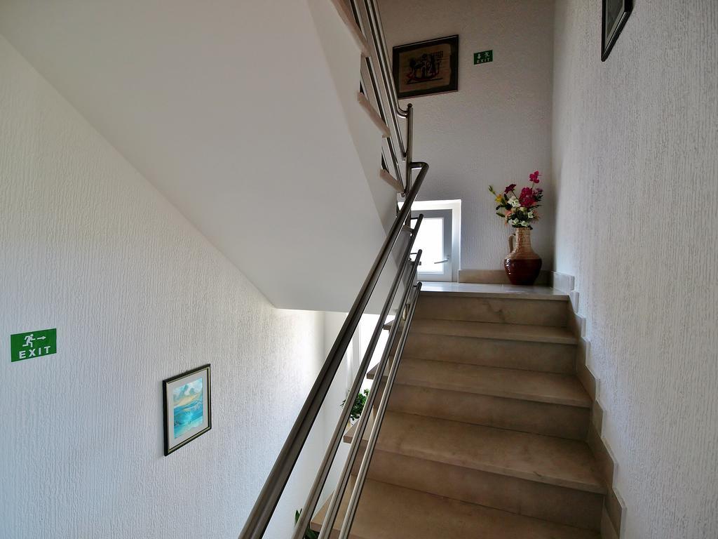 Jaska Anica Apartments Supetarska Draga Kültér fotó
