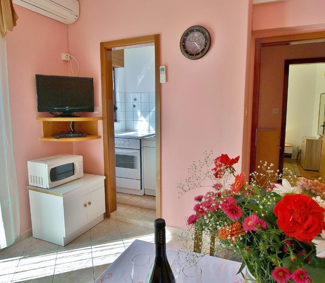 Jaska Anica Apartments Supetarska Draga Kültér fotó