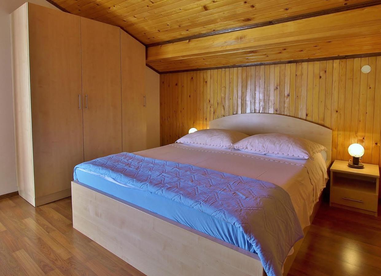 Jaska Anica Apartments Supetarska Draga Kültér fotó